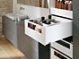 Blum Legrabox C dwarsreling voor binnenlade. Drie kleuren